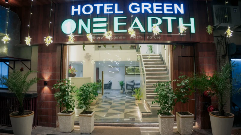 Best 3-4 Star Affordable, Reasonable hotels Room in Amritsar near Railway Station